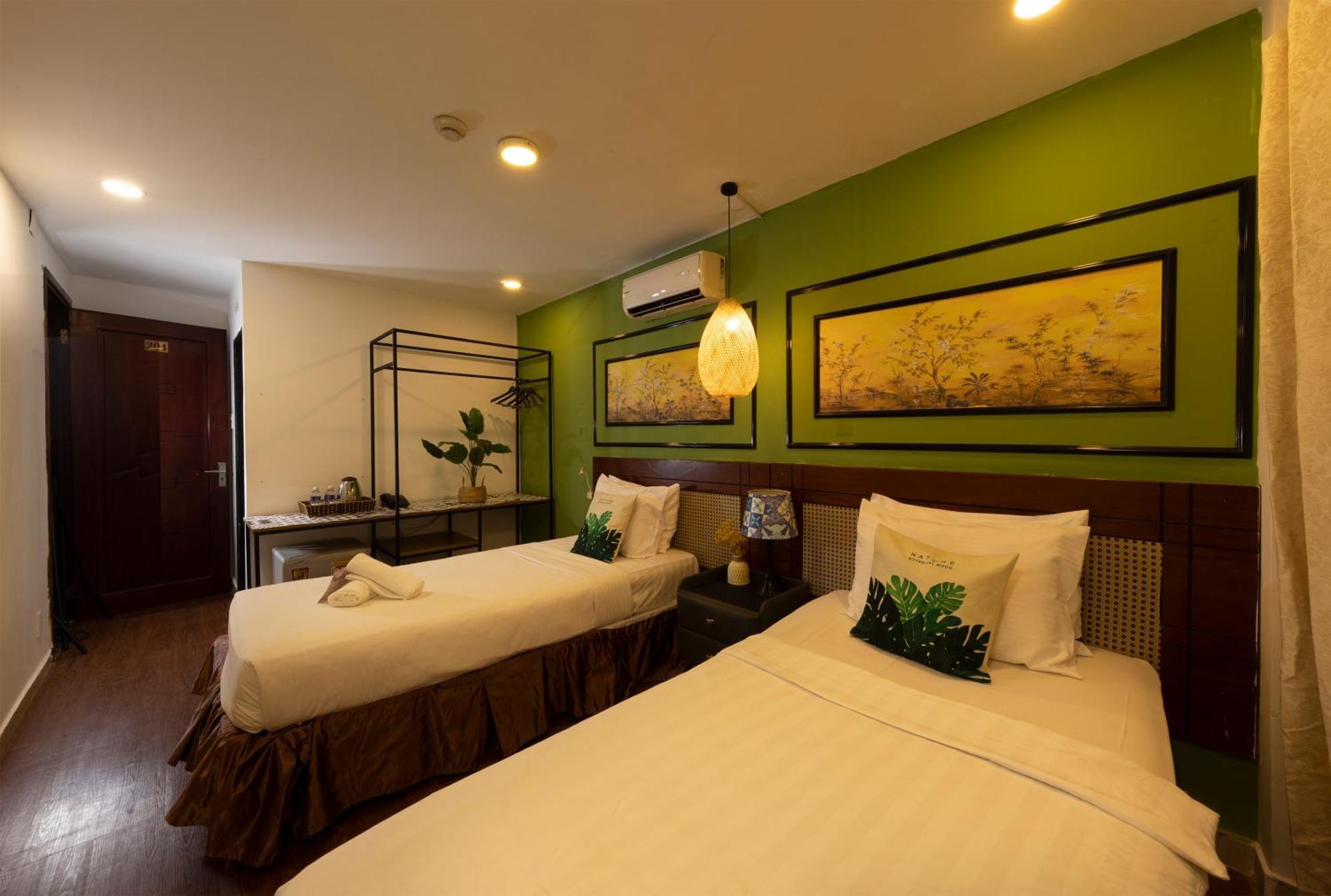 Hoàng Phi Hô Chi Minh-Ville